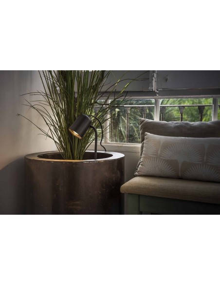 Luminaria para Fachada Negra