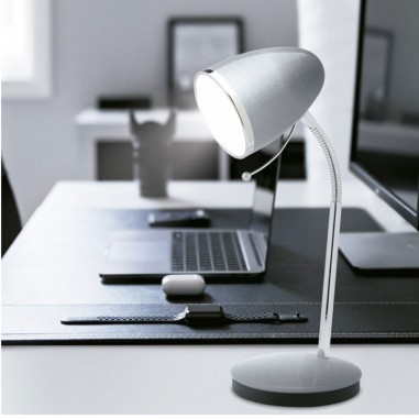 Lámpara de escritorio color plata