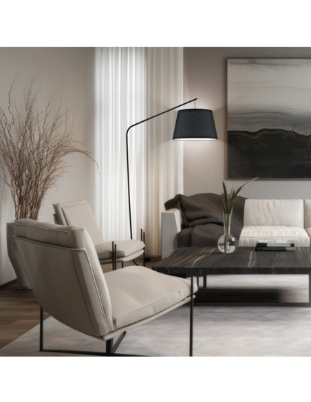 Lámpara de suelo negra con pantalla negra