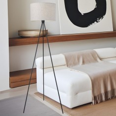 Lámpara de pie trípode negro