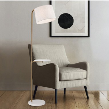 Lámpara de suelo con mesa barata