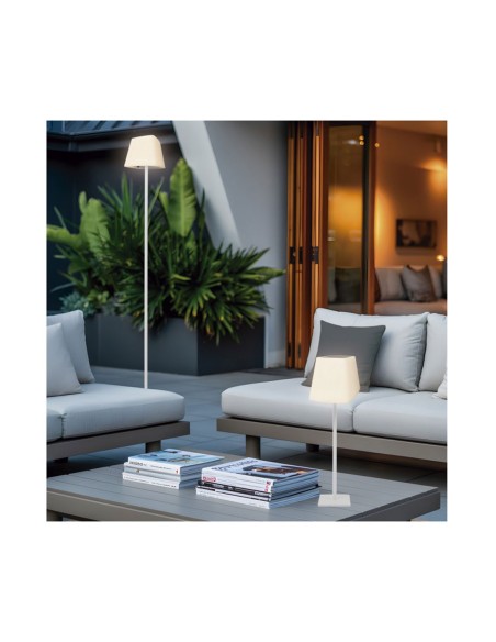 Lámpara de mesa blanca sin enchufe